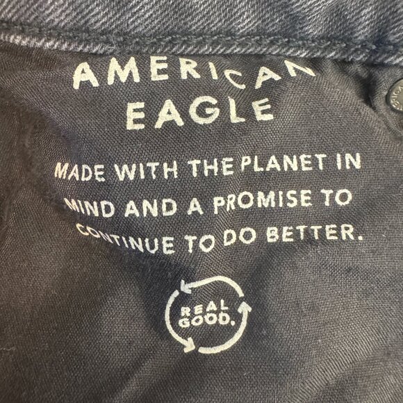 American Eagle Black Distressed Ripped Strigid Mom Jeans Size 14R - Picture 8 of 11